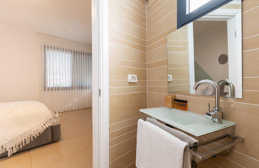 213935 גלרית פנים, וילה על הים בראשון, וילה  בראשון לציון וילות - Vila