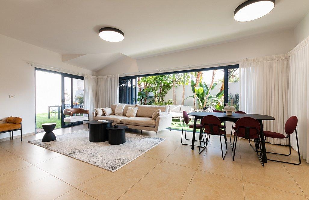 213948 גלרית פנים, וילה על הים בראשון, וילה  בראשון לציון וילות - Vila