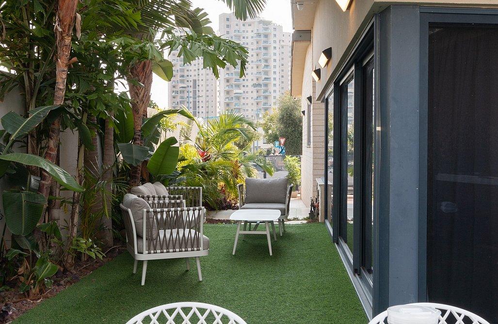 213970 גלרית חוץ, וילה על הים בראשון, וילה  בראשון לציון וילות - Vila