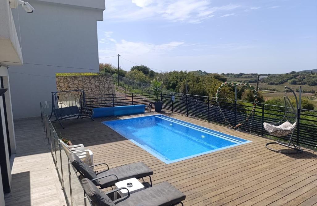 214298 המתחם החיצוני, וילה אמור בגליל, וילה  באבן מנחם וילות - Vila