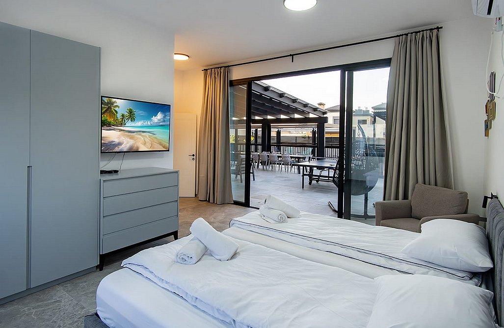 214334 גלרית פנים, וילה מיכליס, וילה  בספסופה וילות - Vila