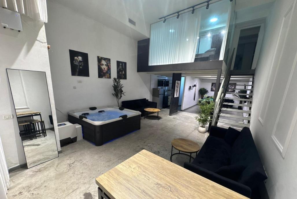 215072 גלריה כללית, וילה אושן פלור - Ocean floor TLV, וילה  בתל אביב וילות - Vila