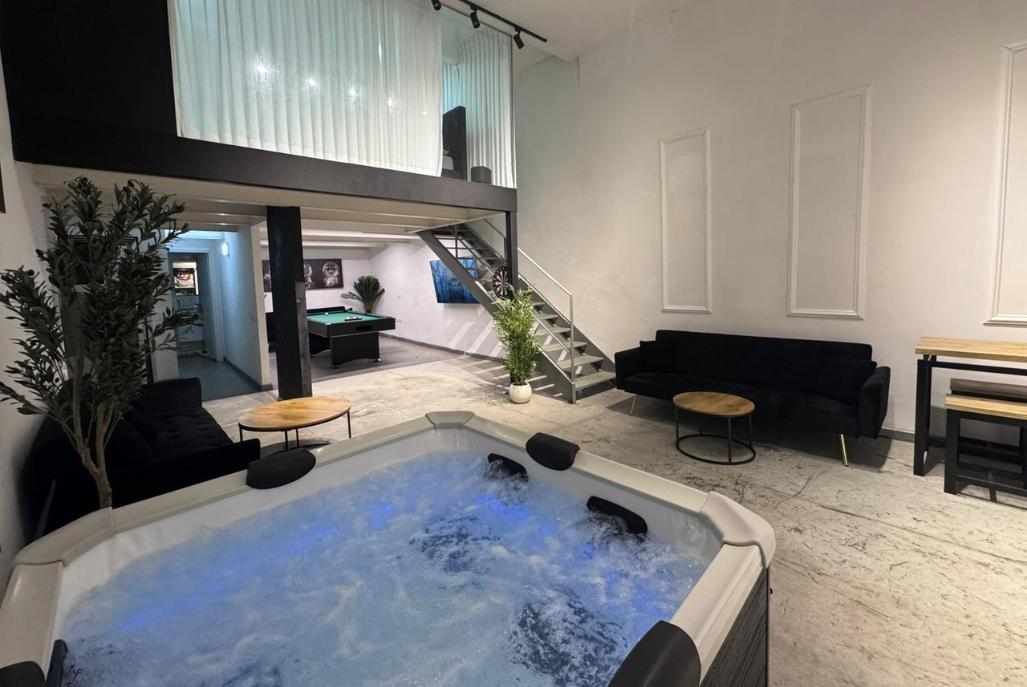 215084 מתחם פנימי, וילה אושן פלור - Ocean floor TLV, וילה  בתל אביב וילות - Vila