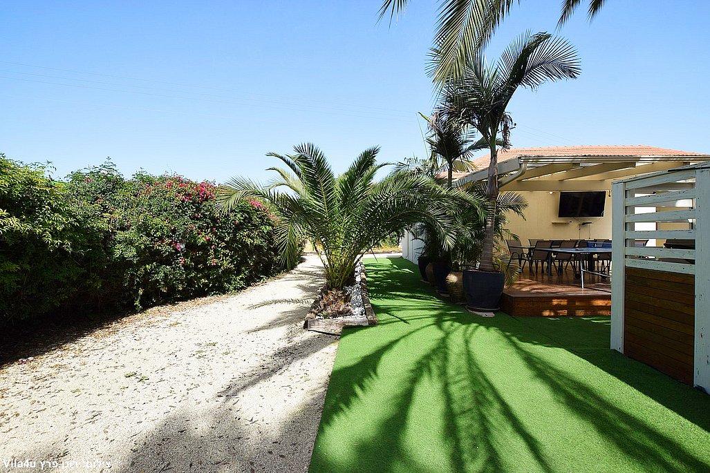 215267 מתחם החצר, ויליג' קומפלקס ריזורט, וילה  בניר בנים וילות - Vila