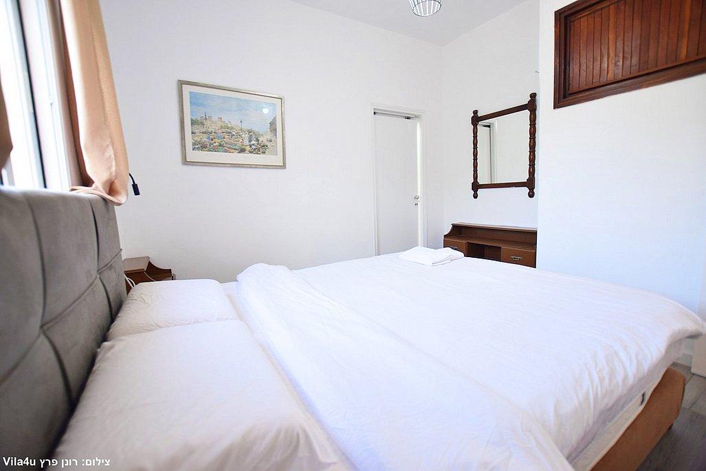 215295 פנים הוילה והחדרים, ויליג' קומפלקס ריזורט, וילה  בניר בנים וילות - Vila