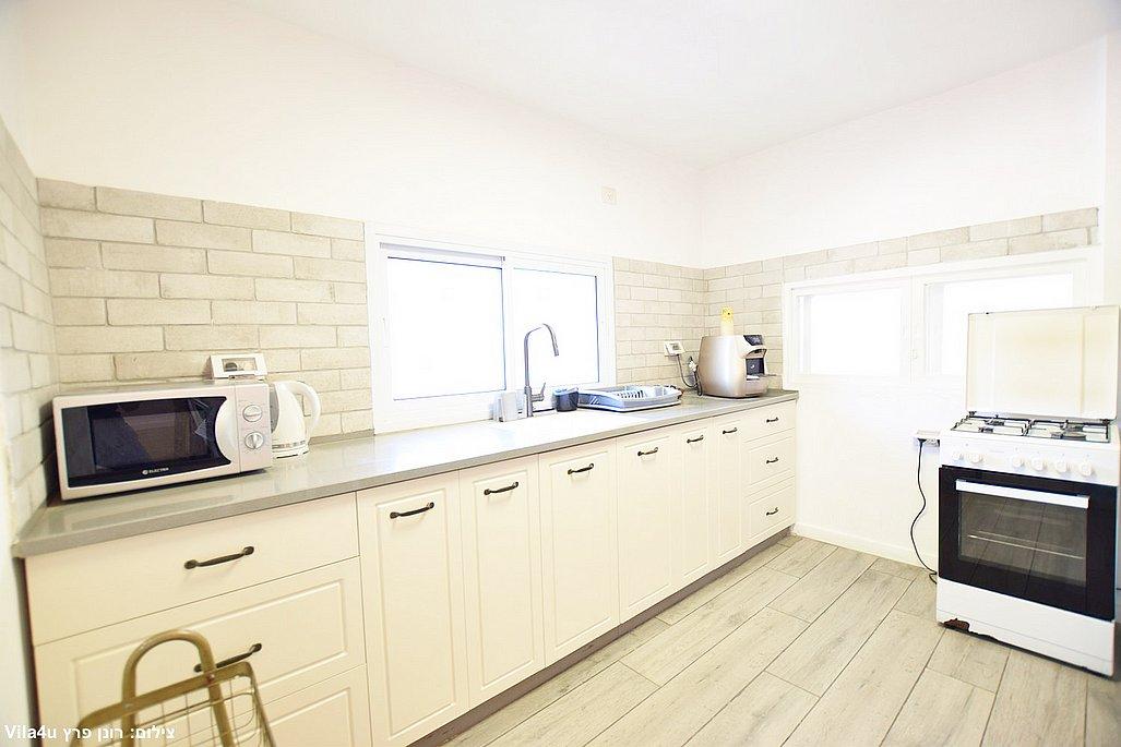 215305 פנים הוילה והחדרים, ויליג' קומפלקס ריזורט, וילה  בניר בנים וילות - Vila