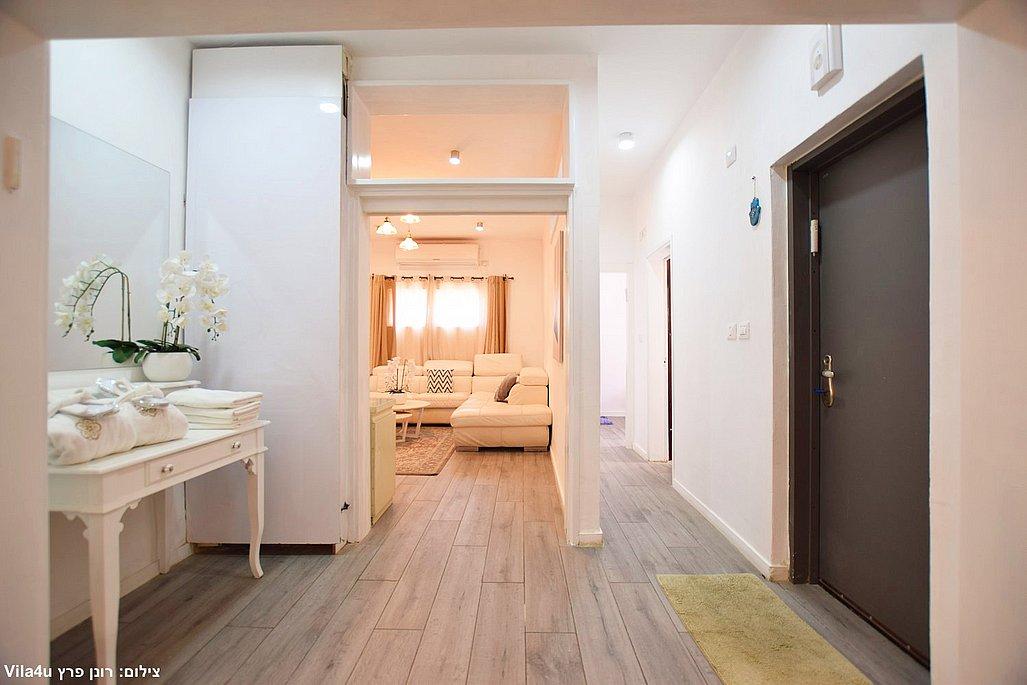 215308 פנים הוילה והחדרים, ויליג' קומפלקס ריזורט, וילה  בניר בנים וילות - Vila