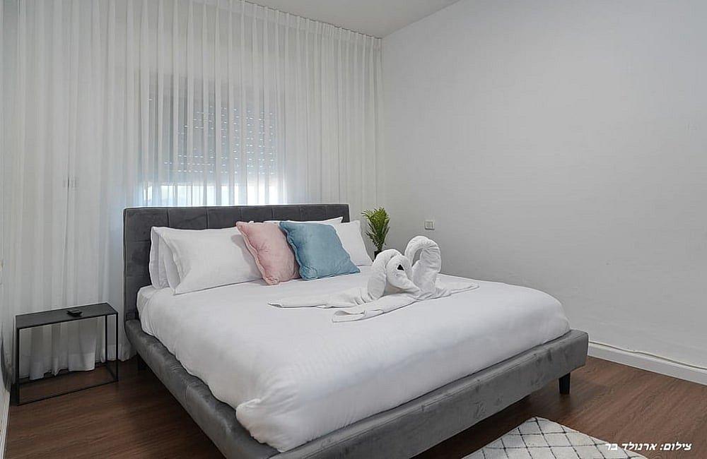 215361 גלריה כללית, וילה אופק, וילה  במנות וילות - Vila