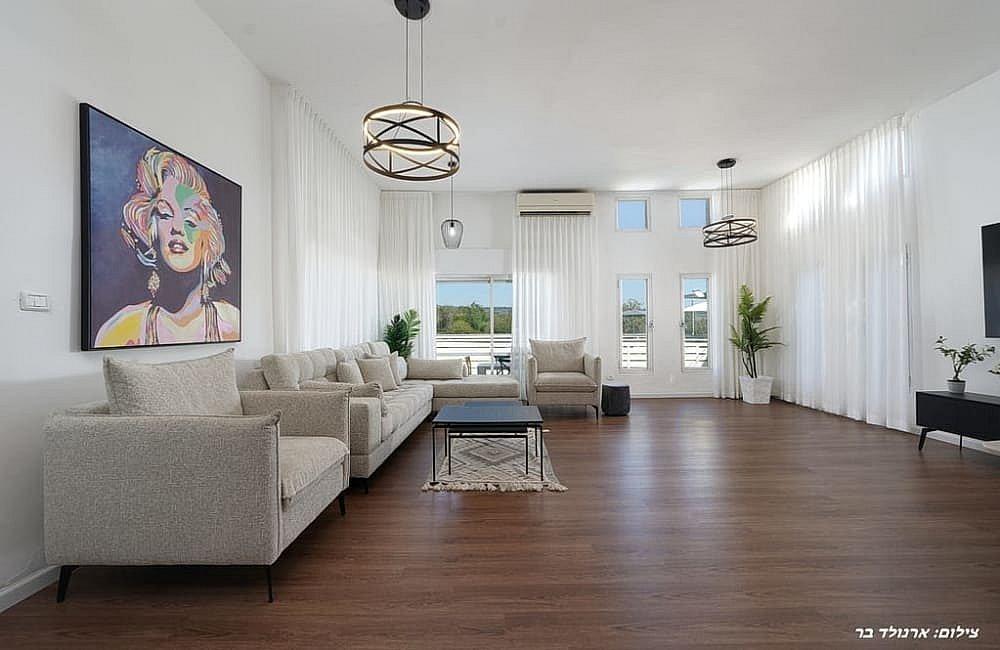 215367 גלריה כללית, וילה אופק, וילה  במנות וילות - Vila