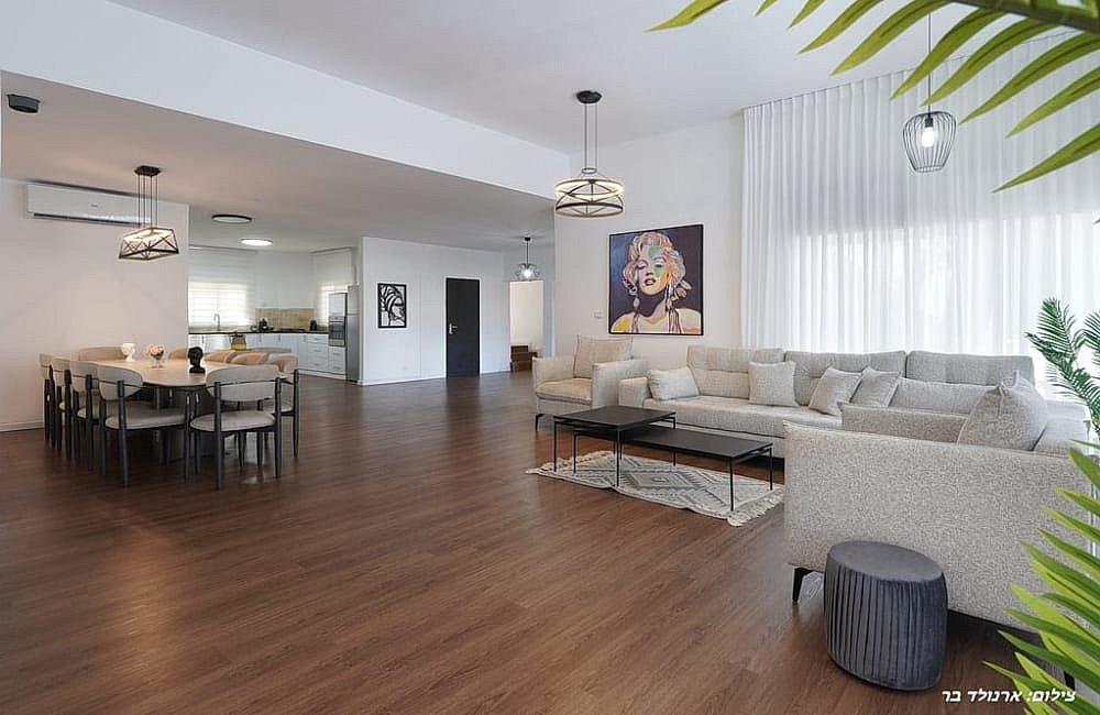 215371 גלריה כללית, וילה אופק, וילה  במנות וילות - Vila