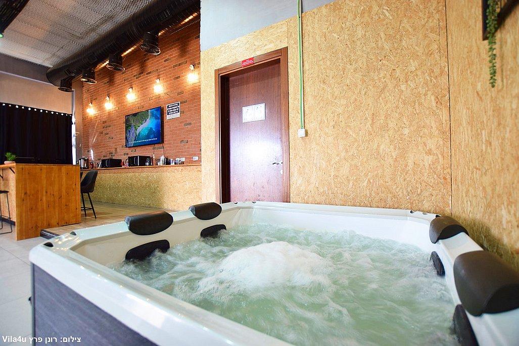 215449 המתחם הפנימי, גולד לופט, וילה  בחדרה וילות - Vila