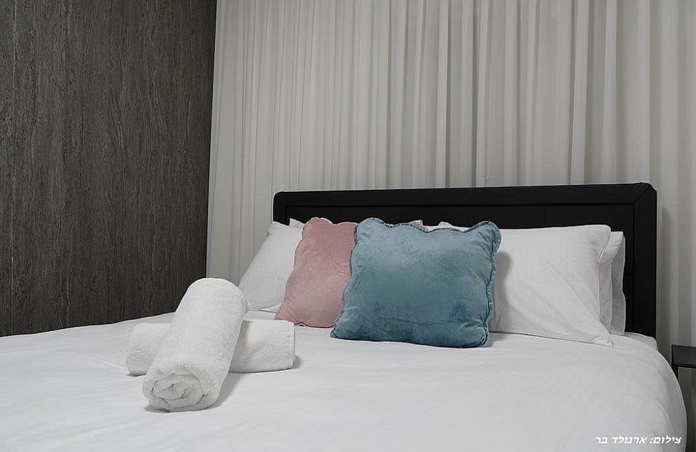 215486 גלרית פנים, וילה אופק, וילה  במנות וילות - Vila