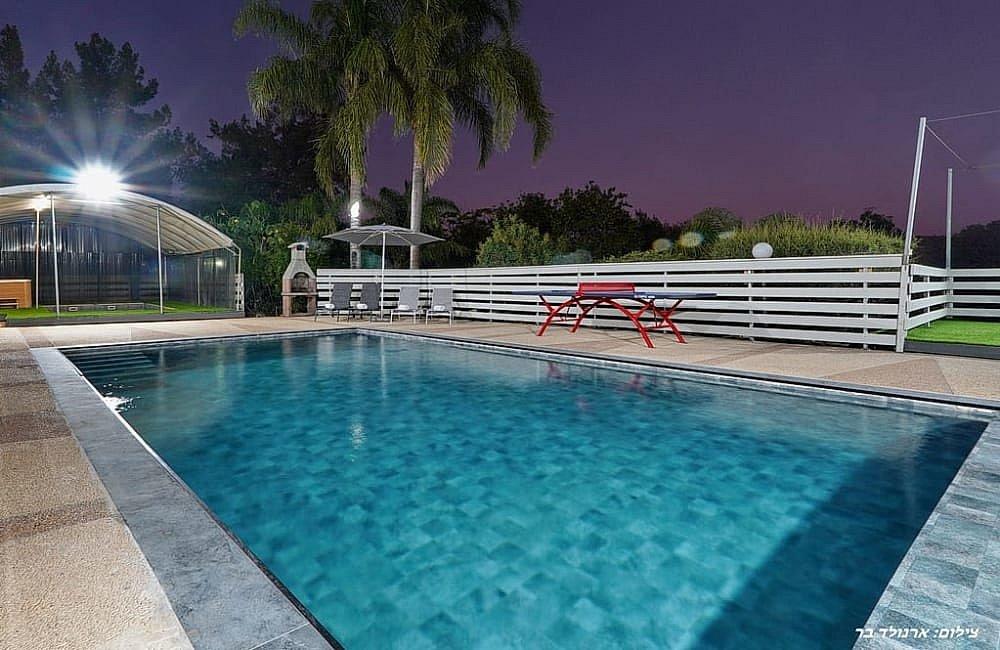 215529 גלרית חוץ, וילה אופק, וילה  במנות וילות - Vila