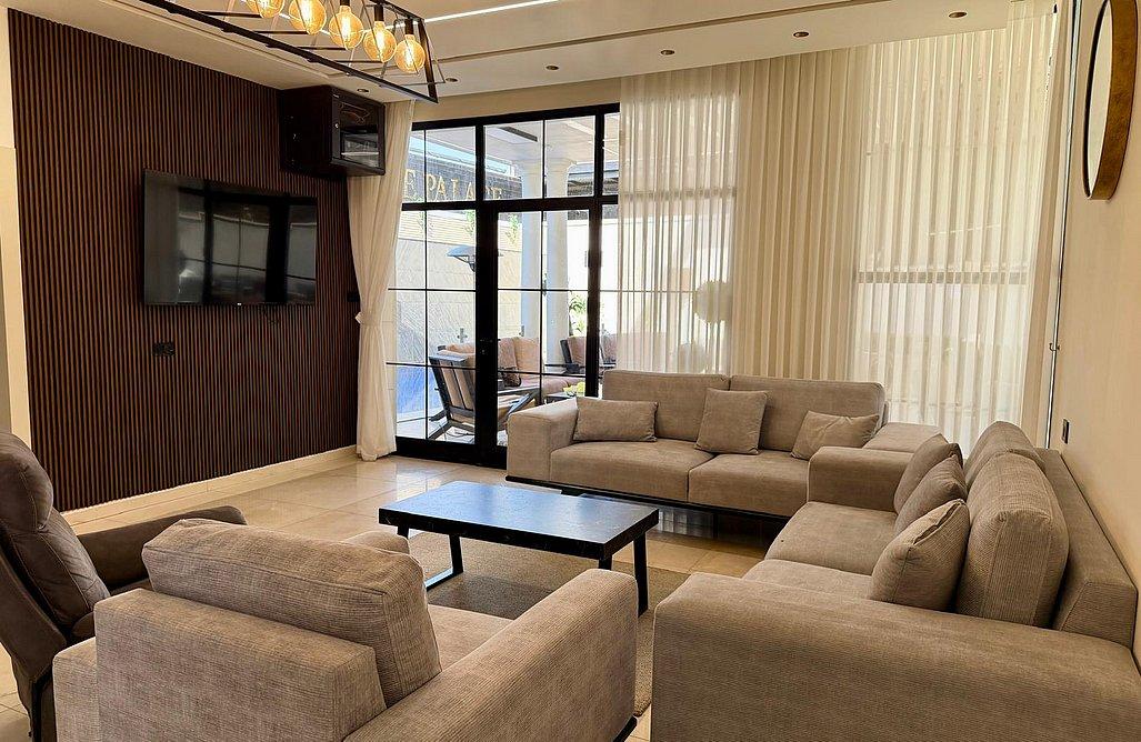 215895 גלריה כללית, וויט פאלאס -  White Palace, וילה  בירכא וילות - Vila