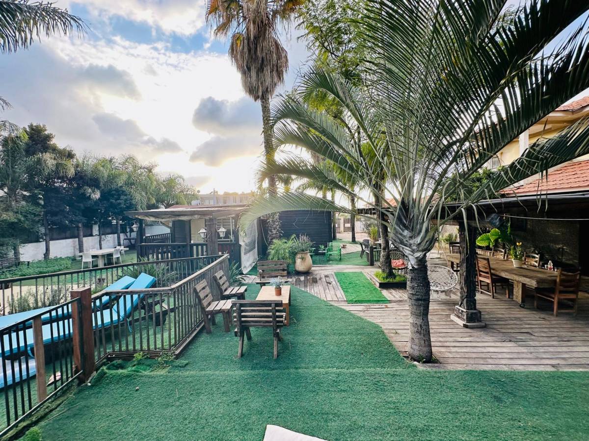 215907 גלריה כללית, אלוהה האוס - Aloha House, וילה  בפרדס חנה כרכור וילות - Vila