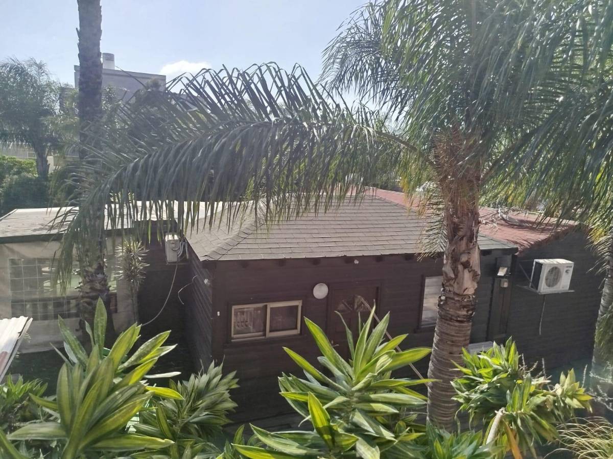 215909 גלריית החצר, אלוהה האוס - Aloha House, וילה  בפרדס חנה כרכור וילות - Vila