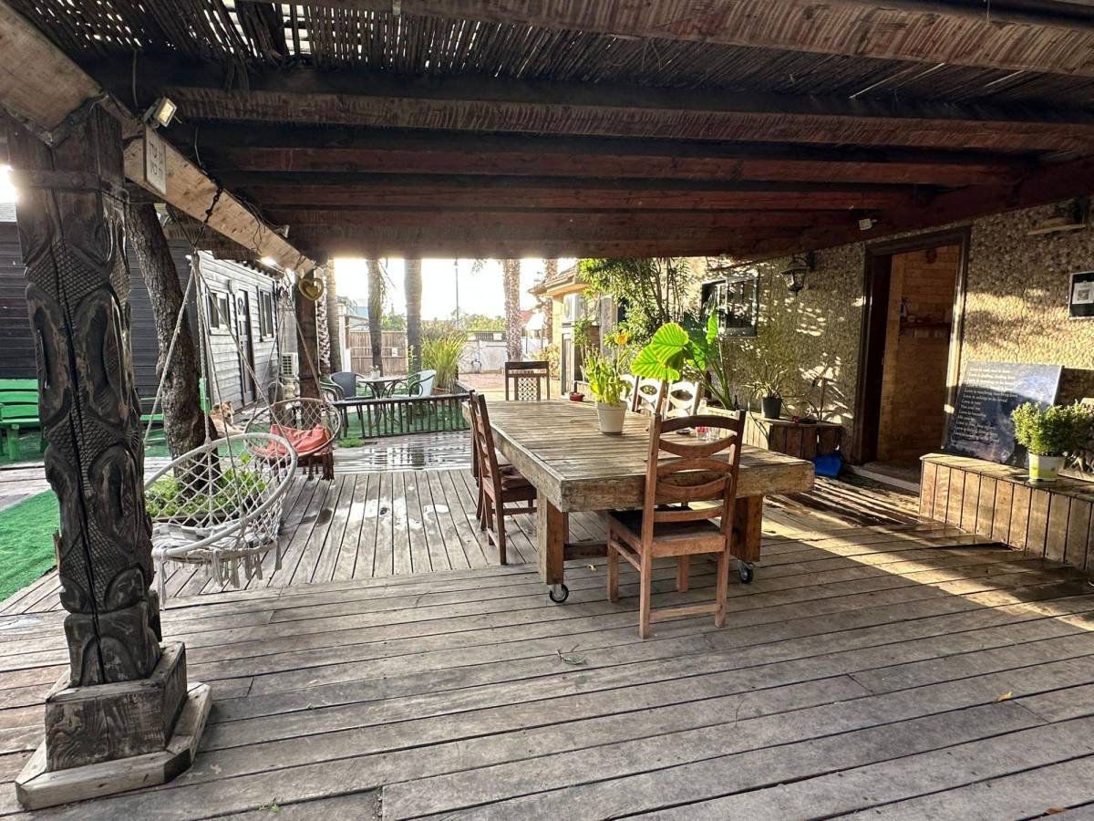 215912 גלריית החצר, אלוהה האוס - Aloha House, וילה  בפרדס חנה כרכור וילות - Vila