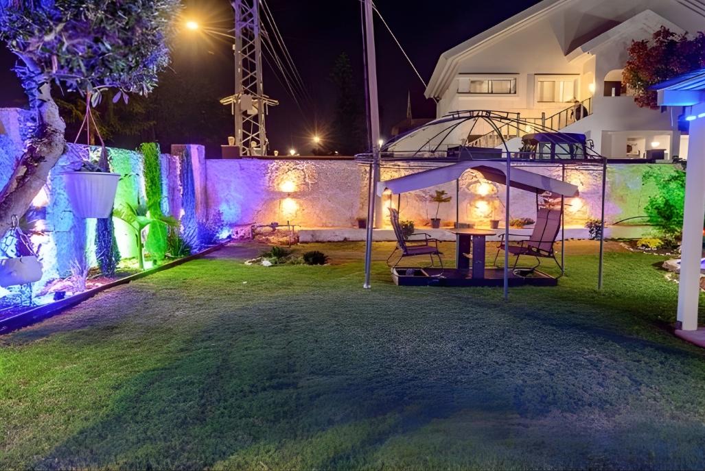 216042 המתחם החיצוני, וילה גליו בגליל, וילה  בספסופה וילות - Vila