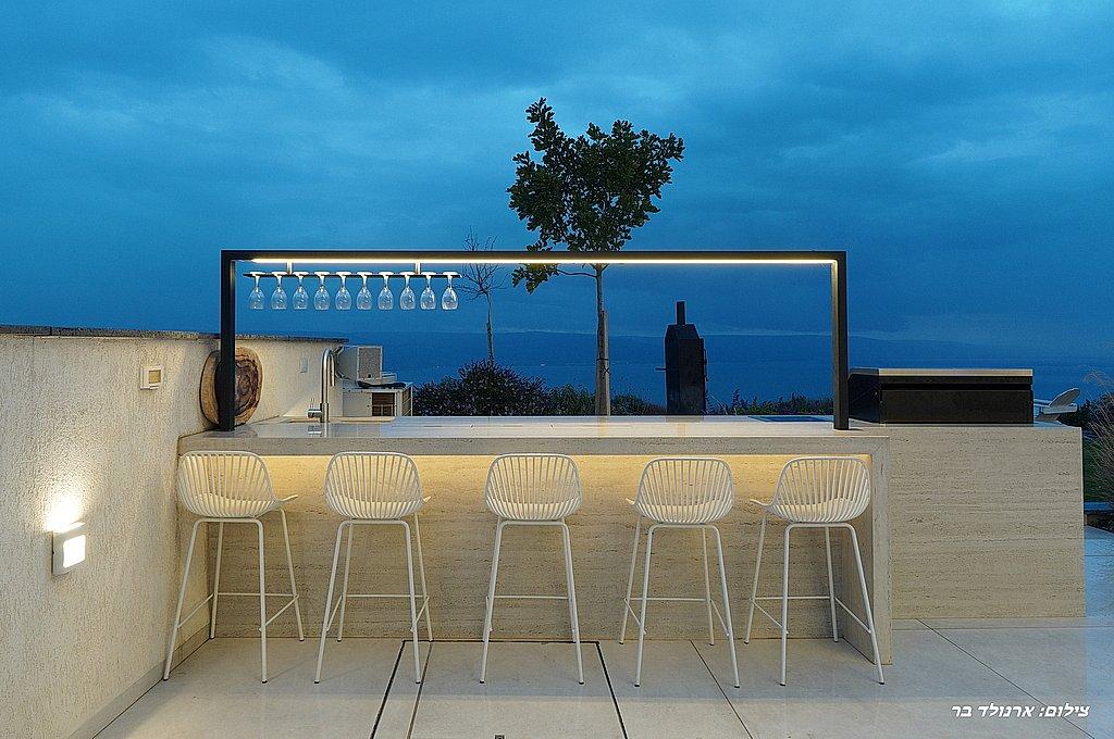 216279 סאן ריזורט - המתחם החיצוני בערב, סאן ריזורט, וילה  באמנון וילות - Vila