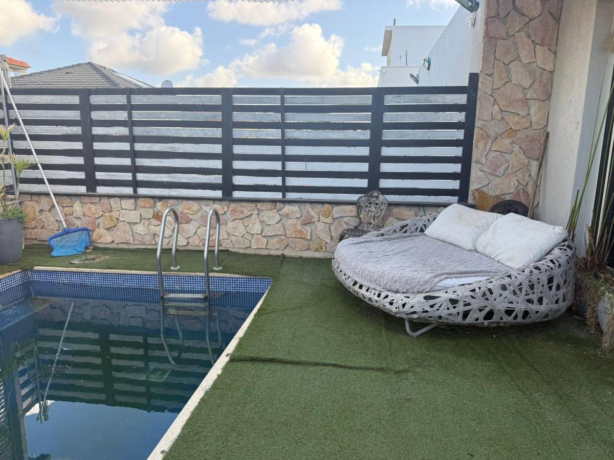 217445 גלריה חיצונית, סוויטת גן עדן בשרון, וילה  בכפר סבא וילות - Vila