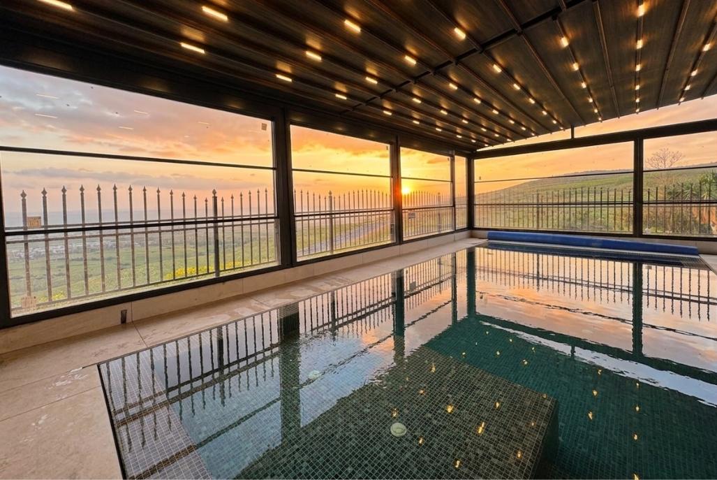 217464 גלריה כללית, רויאל טווינס בוטיק - Royal Twins Boutique, וילה  בנוף כנרת וילות - Vila