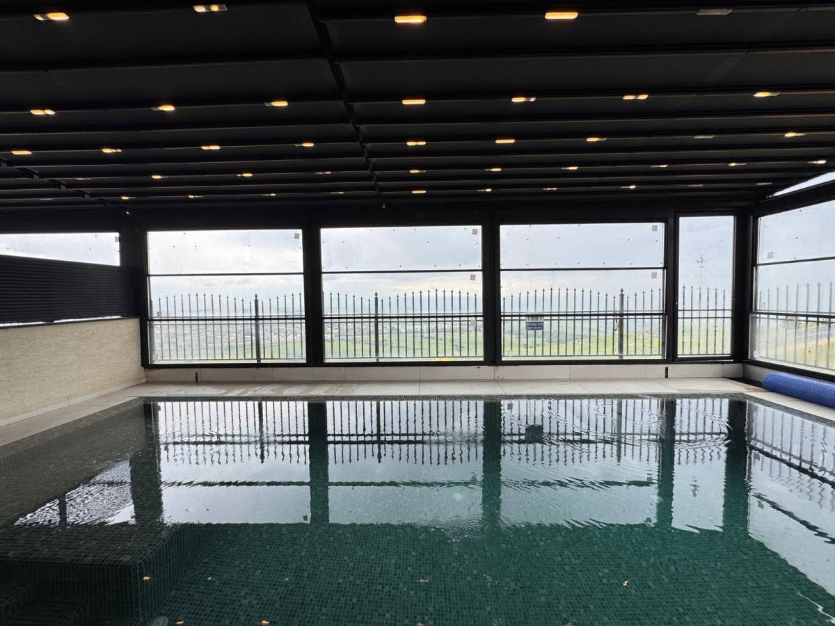 217472 מתחם הבריכה מקורה, רויאל טווינס בוטיק - Royal Twins Boutique, וילה  בנוף כנרת וילות - Vila