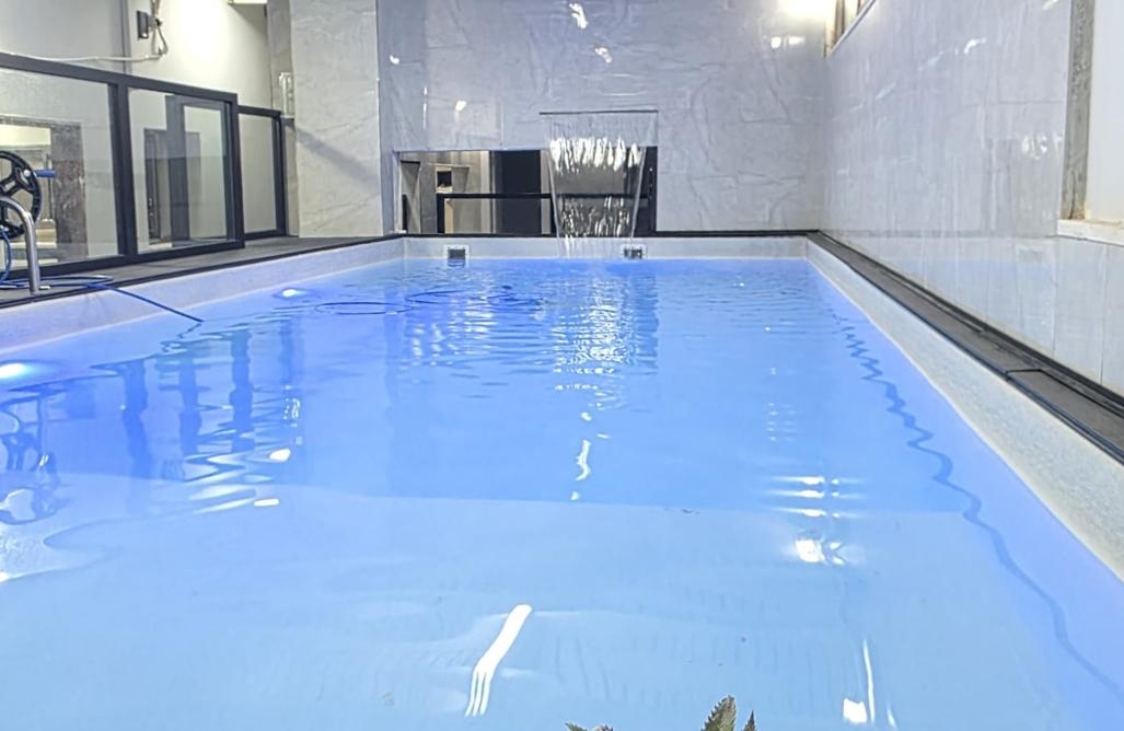 217960 מתחם הבריכה והחצר, וילה קינג בוטיק, וילה  בירכא וילות - Vila