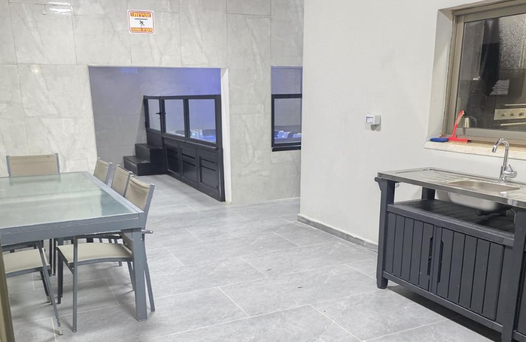 217964 מתחם הבריכה והחצר, וילה קינג בוטיק, וילה  בירכא וילות - Vila