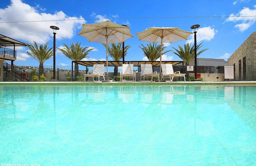 225199 מתחם החצר והבריכה, סהרה ריזורט - Sahara resort, וילה  בירכא וילות - Vila