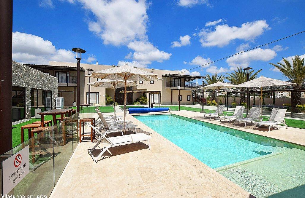 225207 מתחם החצר והבריכה, סהרה ריזורט - Sahara resort, וילה  בירכא וילות - Vila