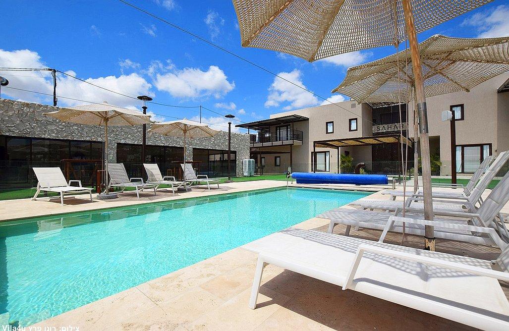 225214 מתחם החצר והבריכה, סהרה ריזורט - Sahara resort, וילה  בירכא וילות - Vila