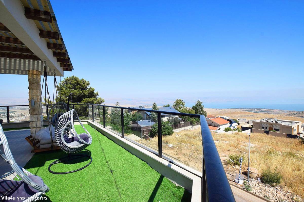 225823 המתחם החיצוני, וילה נוף כנרת - Villa Nofe Kinneret, וילה  בנוף כנרת וילות - Vila