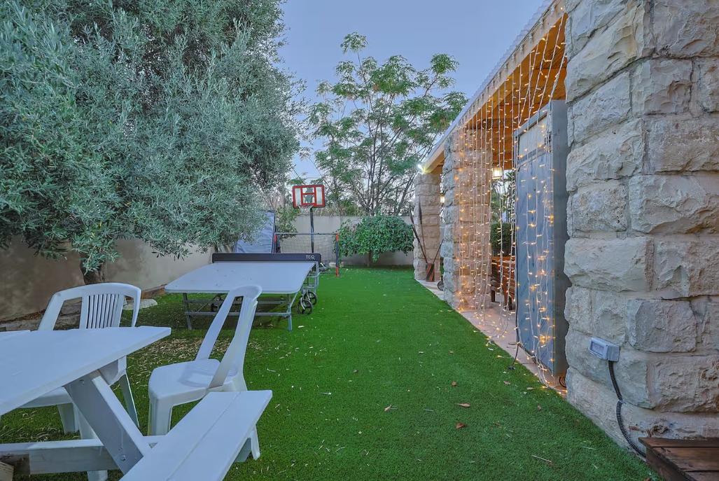 229601 מתחם חיצוני, אחוזת בלו ביי נתניה - Blue Bay Mansion, וילה  בנתניה וילות - Vila