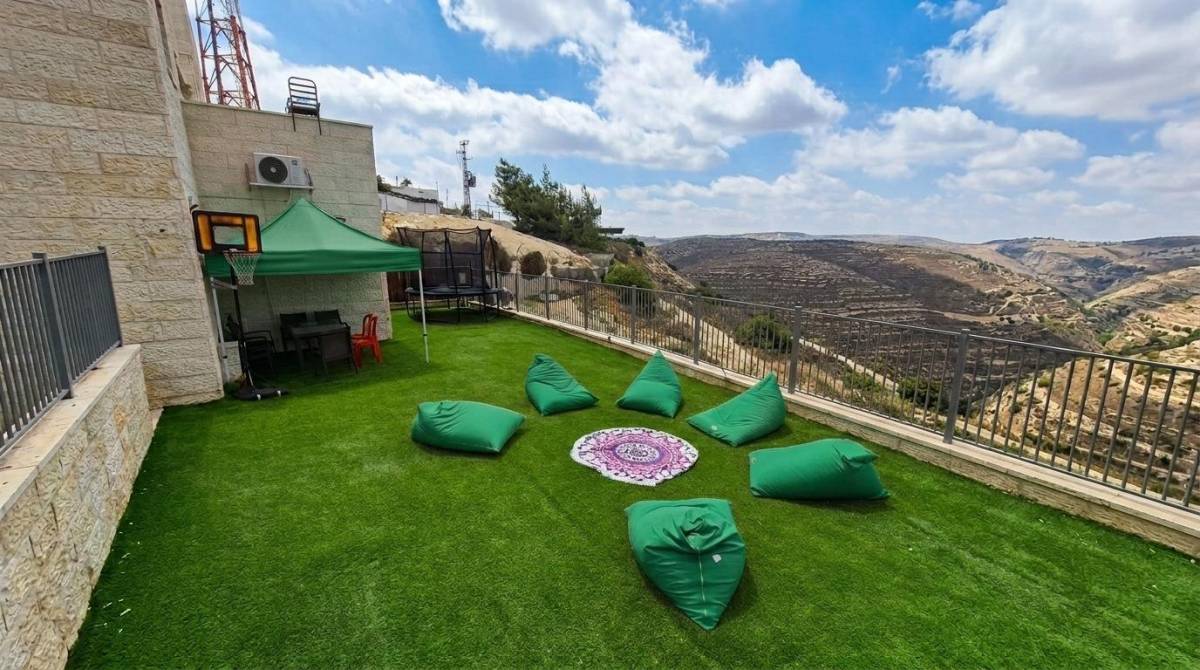 234960 סביבת המקום והנוף, הוילה הירוקה, וילה  במעלה לבונה וילות - Vila