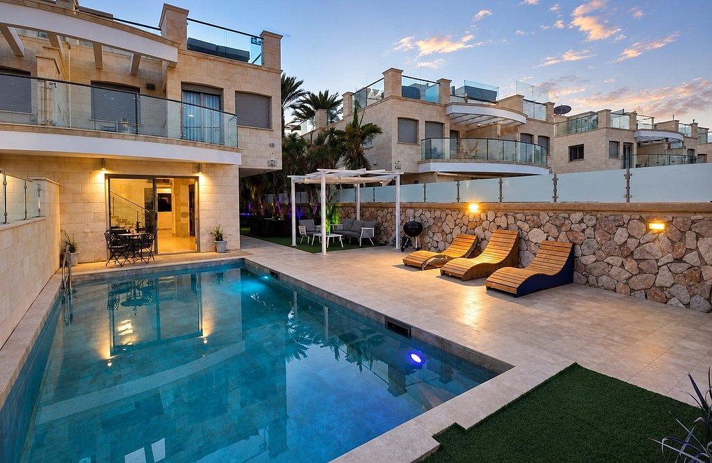 237124 חצר ונוף, וילה ארינס - Villa Arins, וילה  באילת וילות - Vila