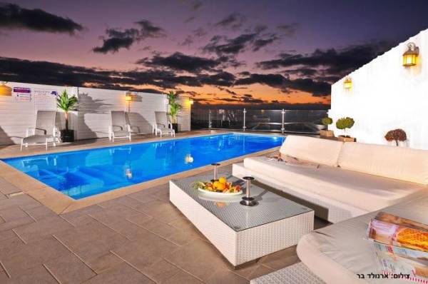 וילה באילת מול בתי מלון הכל כלול