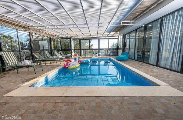 מתחם אירוח מיכאל