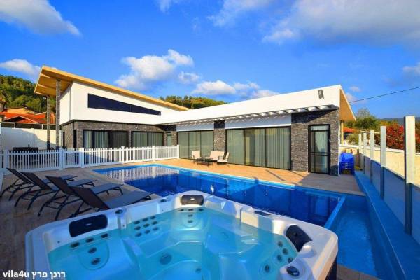 וילה לפורים כי ככה חוגגים את החג הכי צבעוני בשנה