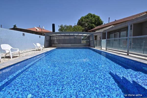 סוויטות כחול לבן