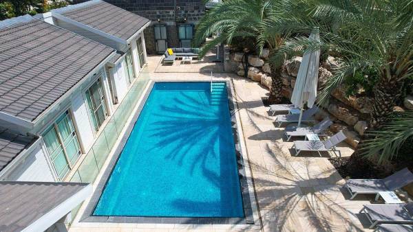 אחוזת לירי ריזורט