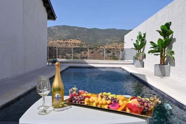 וילה לה רוסה - La Rosa