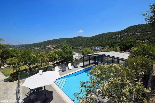 אחוזת דון רפאלו הבריכה