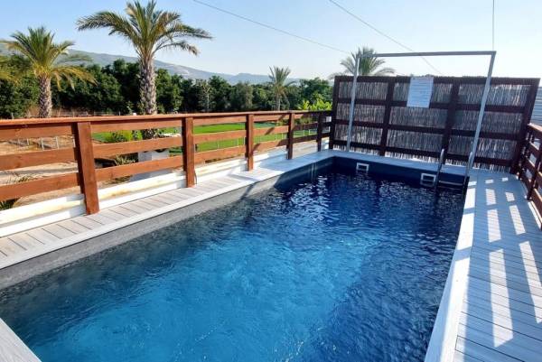 לימן ריזורט בריכה לימן ריזורט בריכה