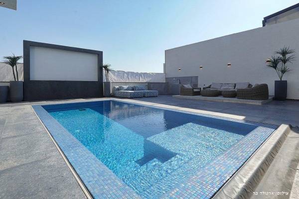 אחוזת אריאה סינמה