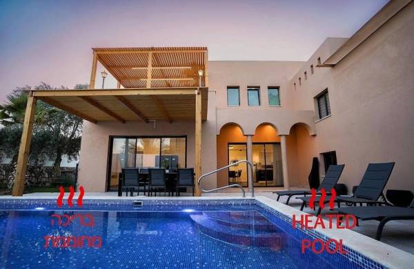 וילה רוני בריכה מחוממת