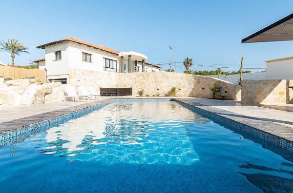 וילה שקיעות אדומות