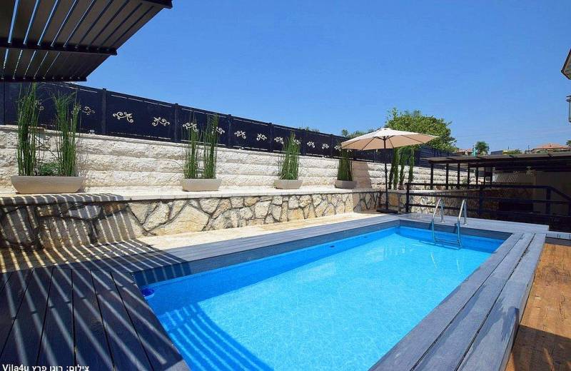 חדש באתר - וילה עץ האילן