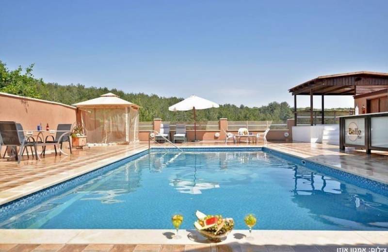 אחוזת עומרי בריכה