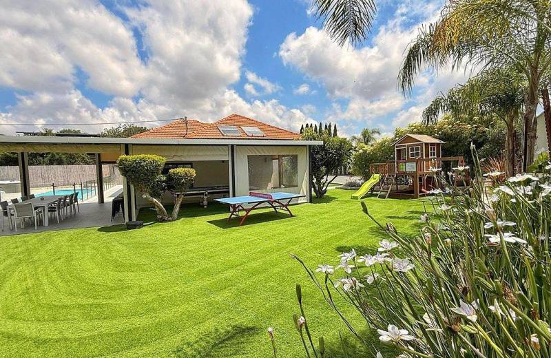 וי קלאב גור