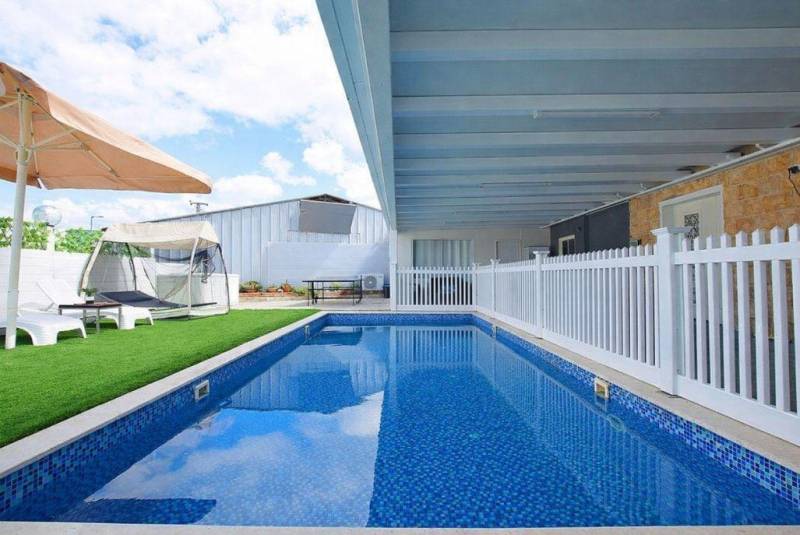 חדש באתר - וילה לה פטלונה